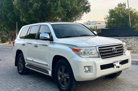 Toyota LandCruiser GXR